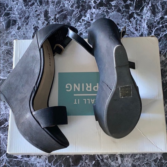 Black Wedge Heels - Picture 3 of 3